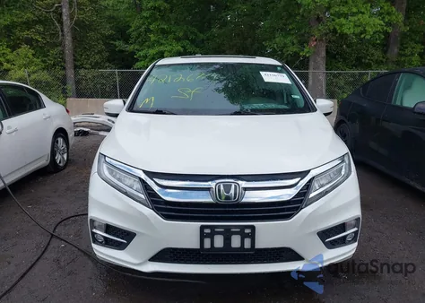 2018 Honda Odyssey Elite z USA, uszkodzony, nr VIN 5FNRL6H94JB008108